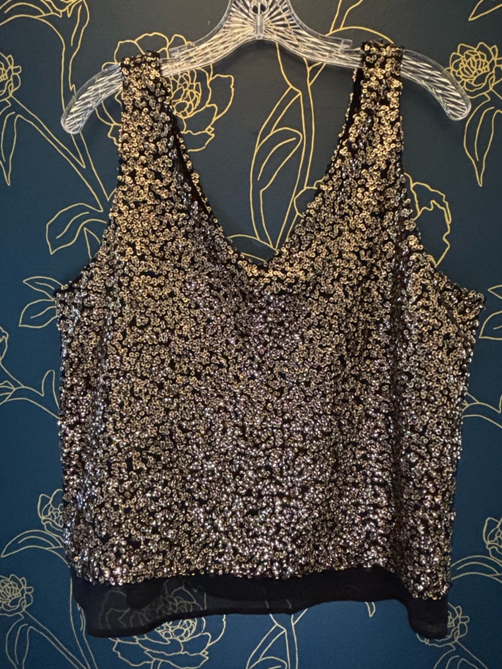 ONE CLOTHING sequin V NECK TOP sheer  BLACK & GOLD sleeveless METALLIC large